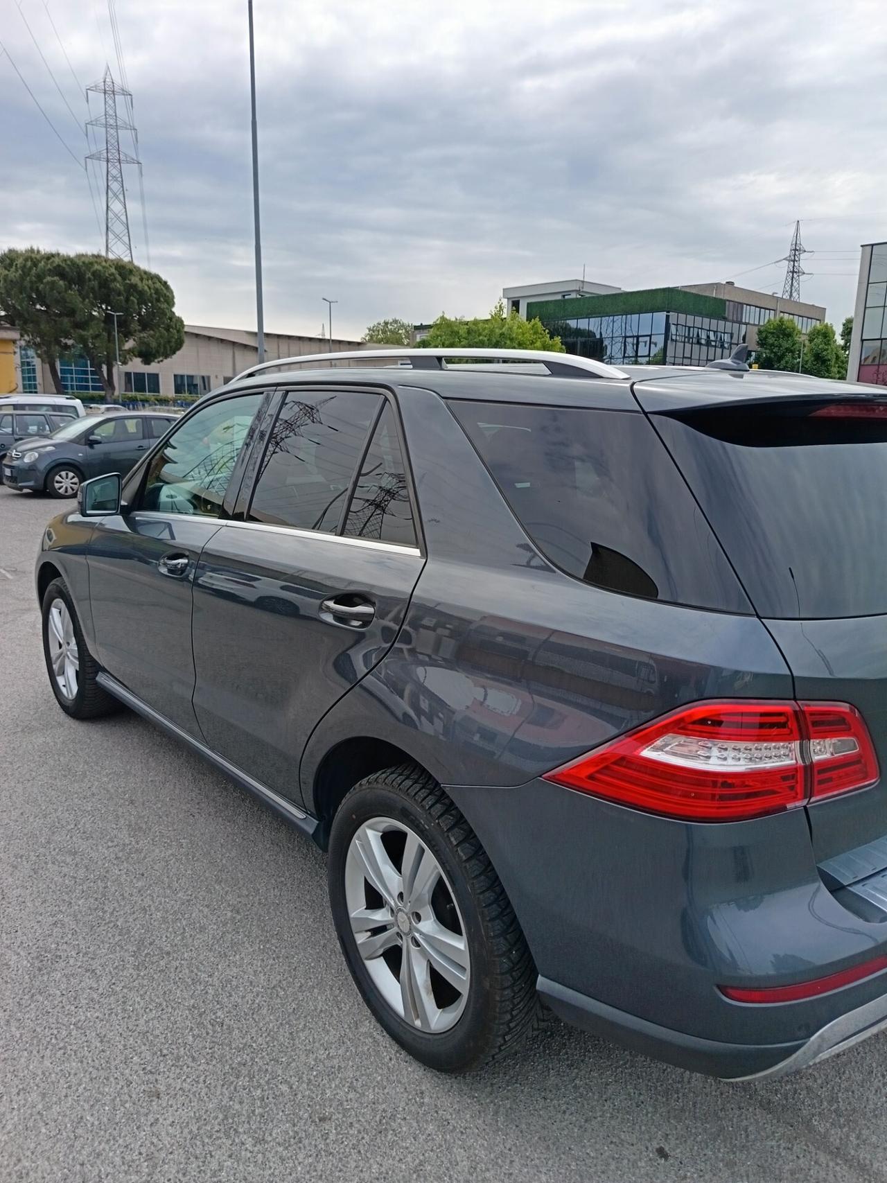 Mercedes-benz ML 250 350 BlueTEC 4Matic Sport