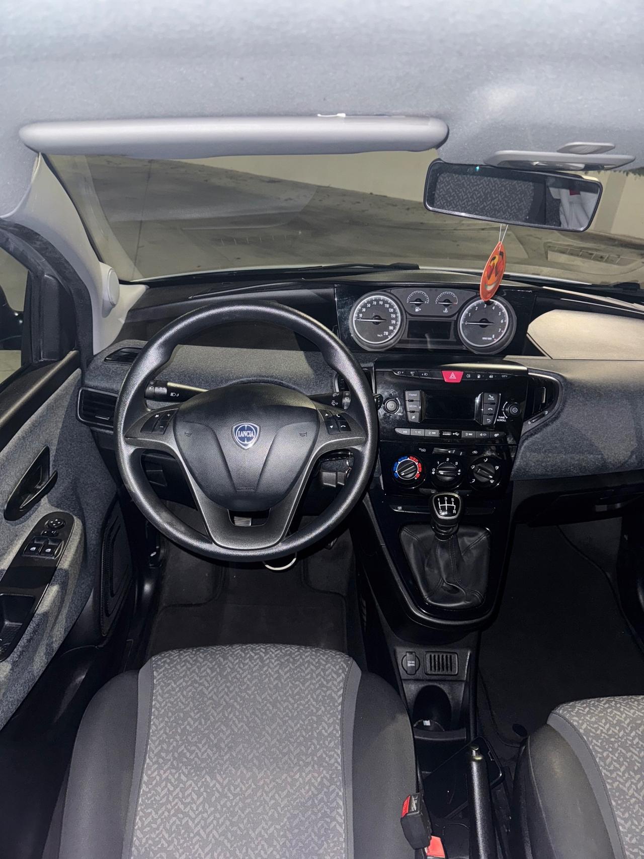 Lancia Ypsilon 0.9 TwinAir 5 porte Metano Ecochic Gold