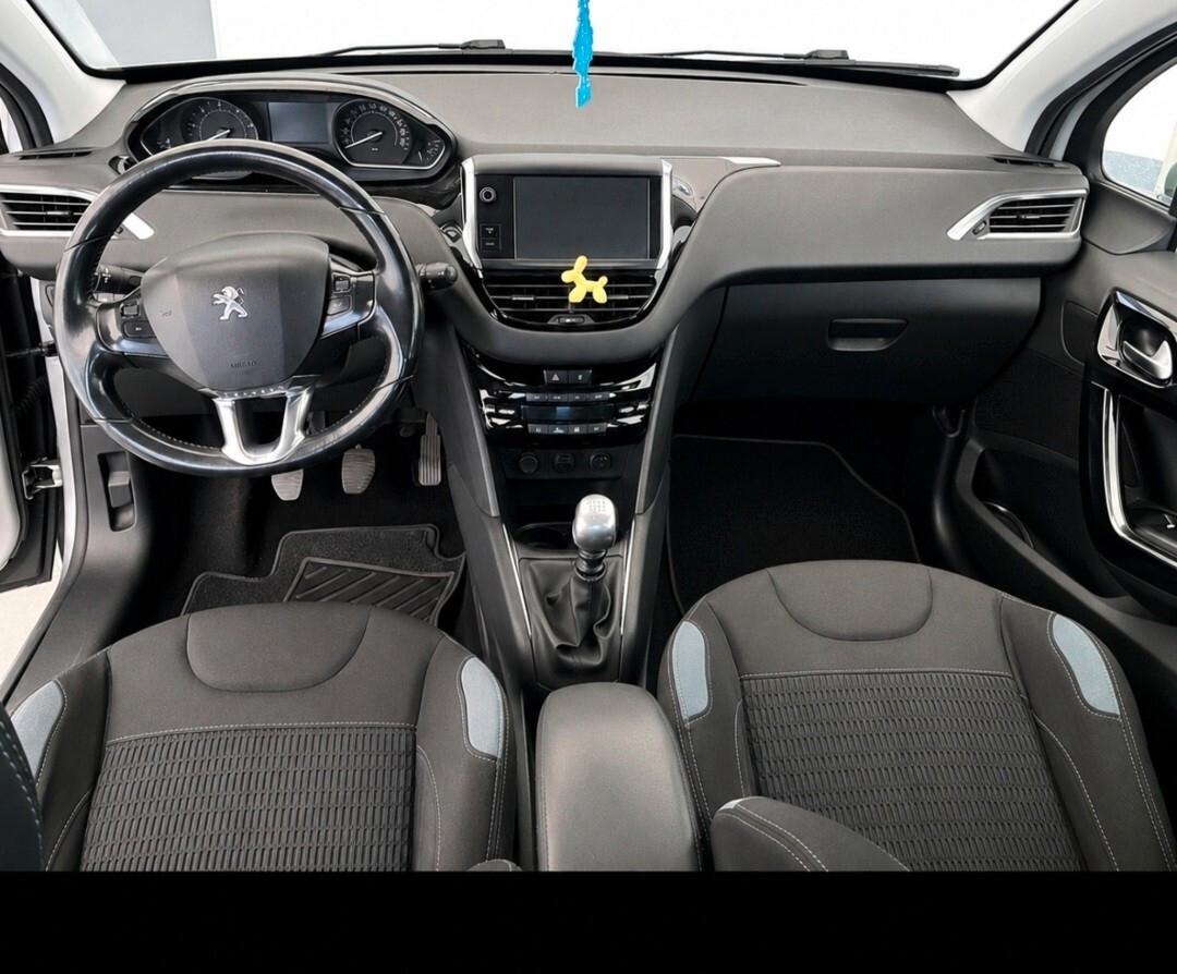 Peugeot 208 1.6 e-HDi 115 CV Stop&Start 2014