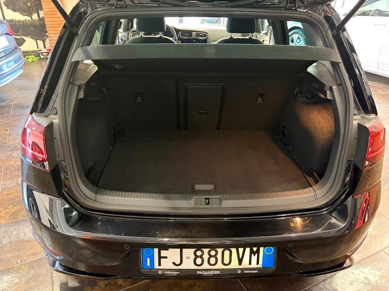 Volkswagen Golf 1.4 TSI 125 CV 5p. R-Line Highline BlueMotion Technology