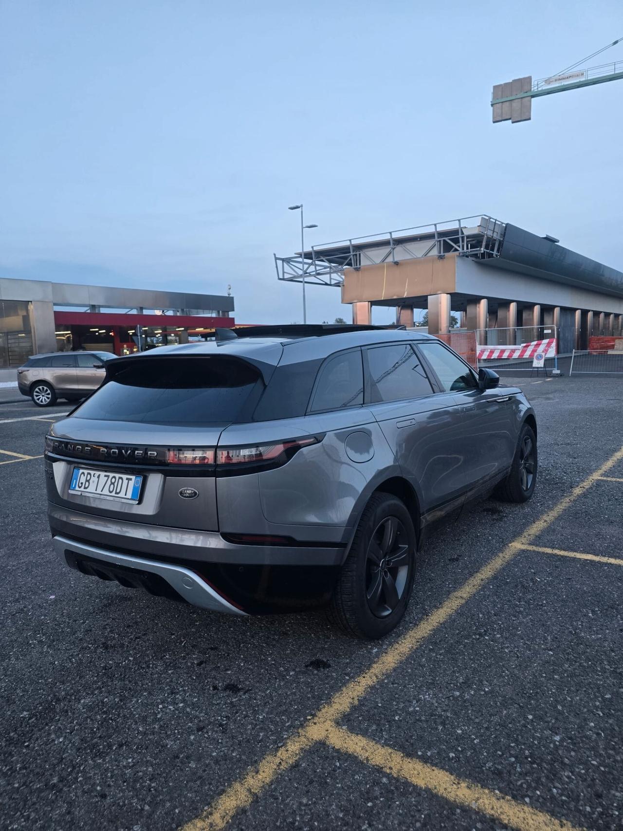 Land Rover Range Velar 2.0D I4 240 CV R-Dynamic S