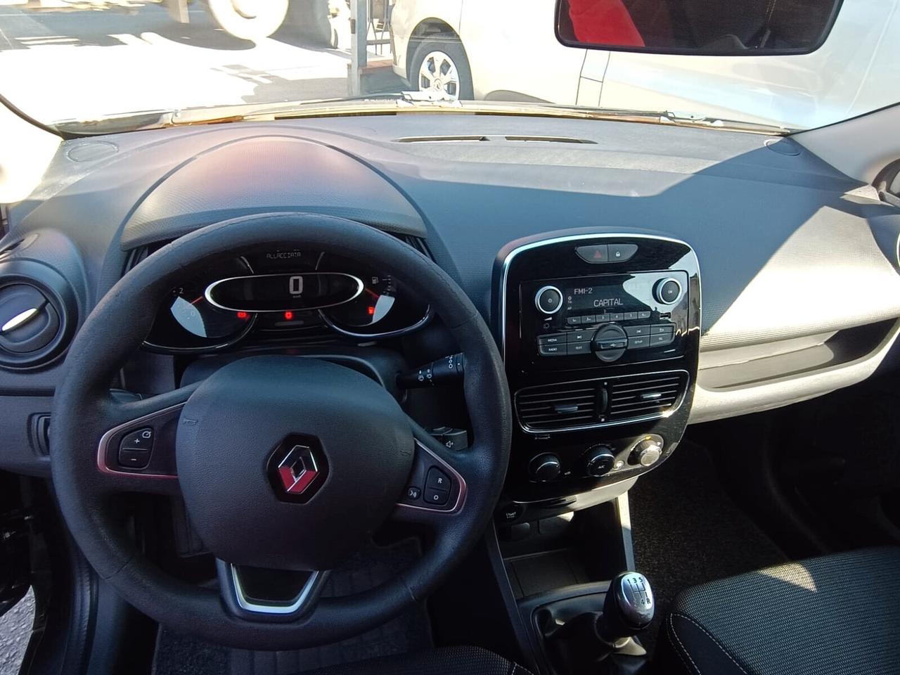 RENAULT CLIO LIFE EDITION 1.1 73 cv BENZINA