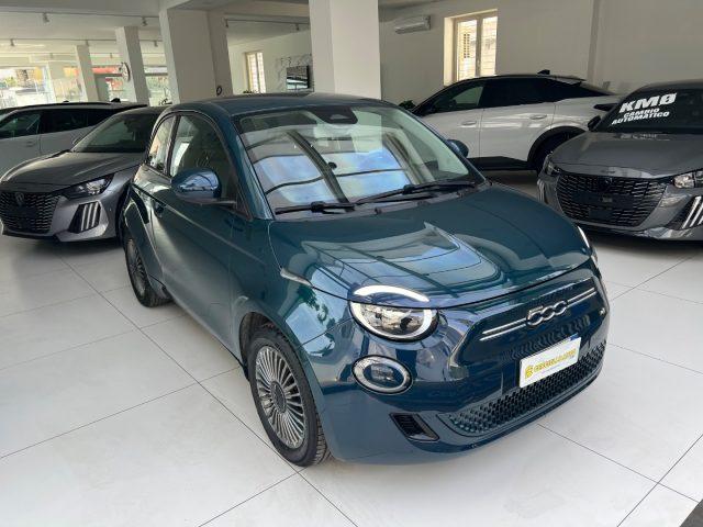 FIAT 500e 3+1 42 kWh Icon da ?169,00