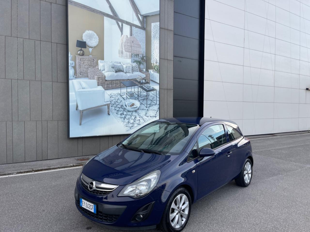 Opel Corsa 1.4 90CV Start&Stop Coupé n-Joy