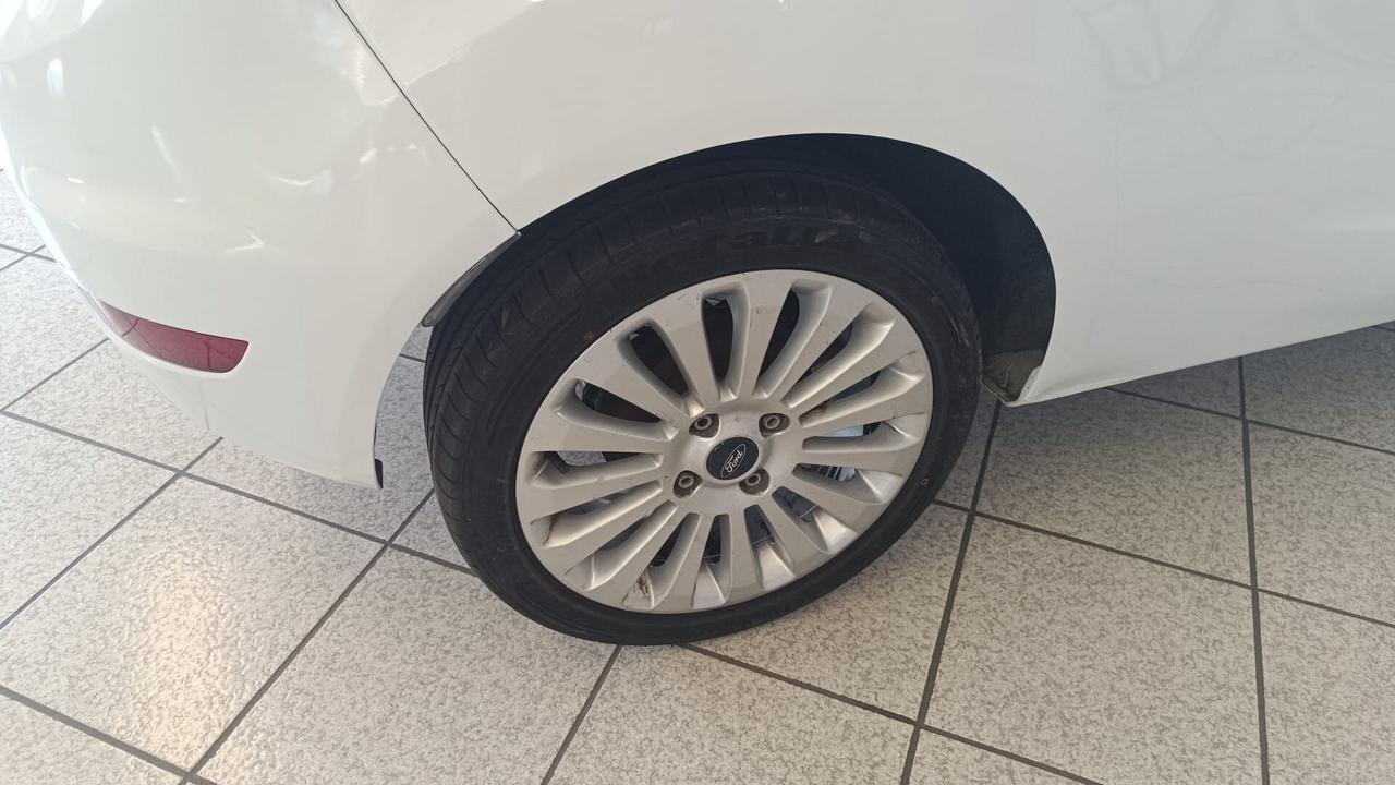 FORD FIESTA 1.2 BENZINA 82CV 3 PORTE