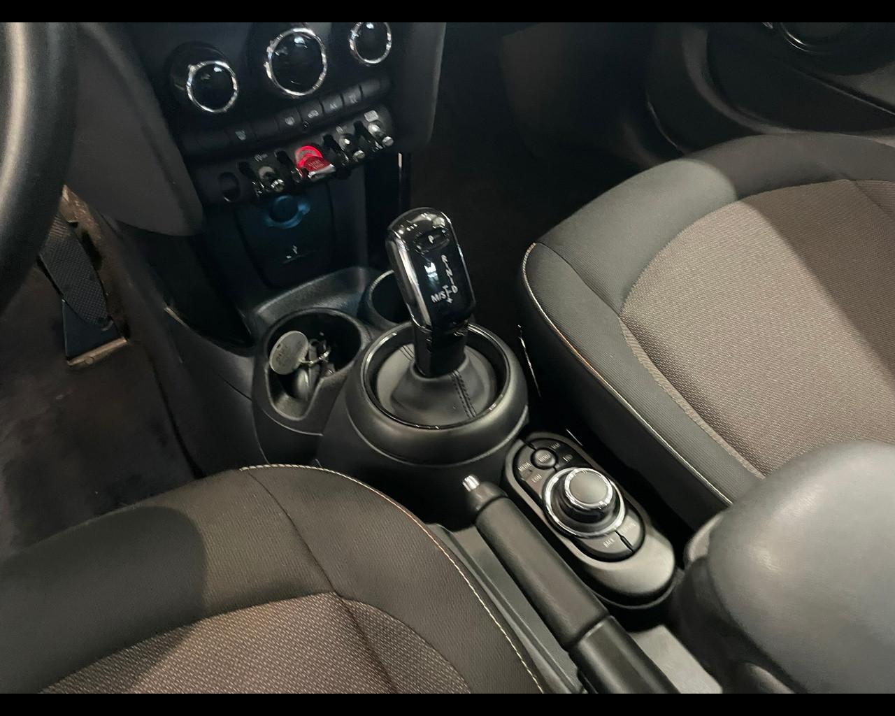 MINI Mini 5 porte (F55) - Mini 1.5 Cooper Camden 5 porte