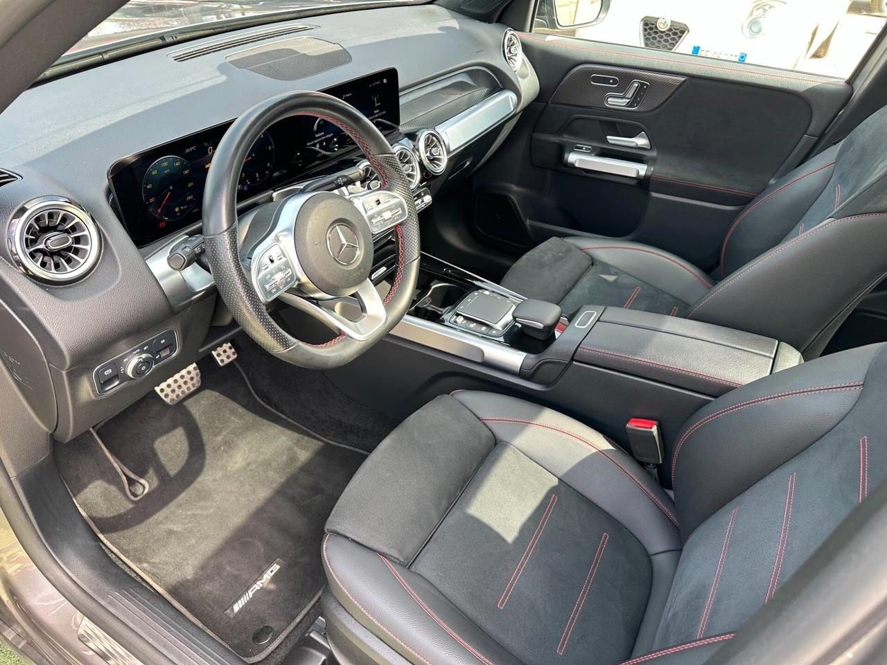 Mercedes-Benz GLB 200 PREMIUM PLUS*AMG*7 POSTI*TETTO*FULLLED*F1*KAMERA*