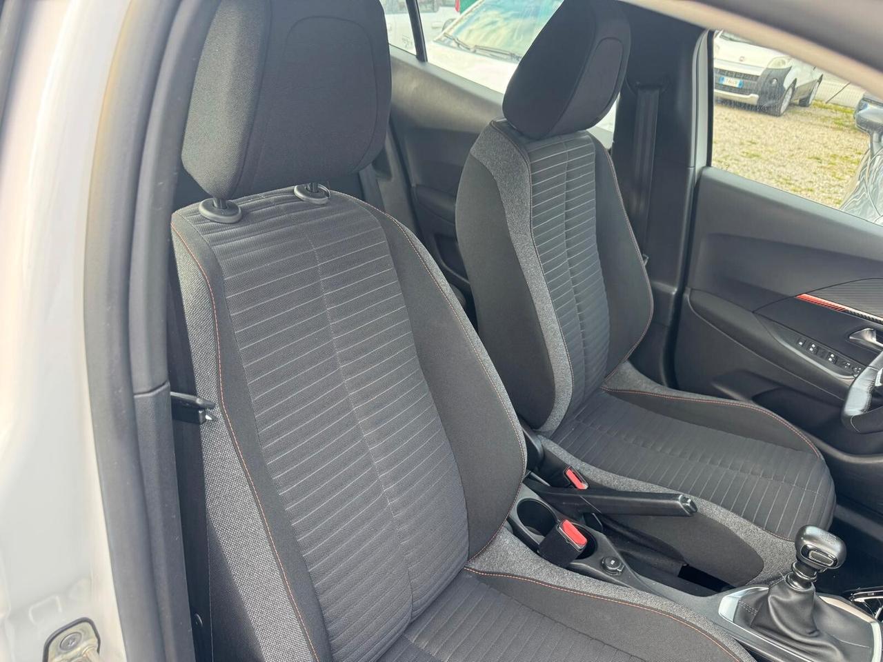 Peugeot 2008 BlueHDi 110 S&S Active Pack NAVI