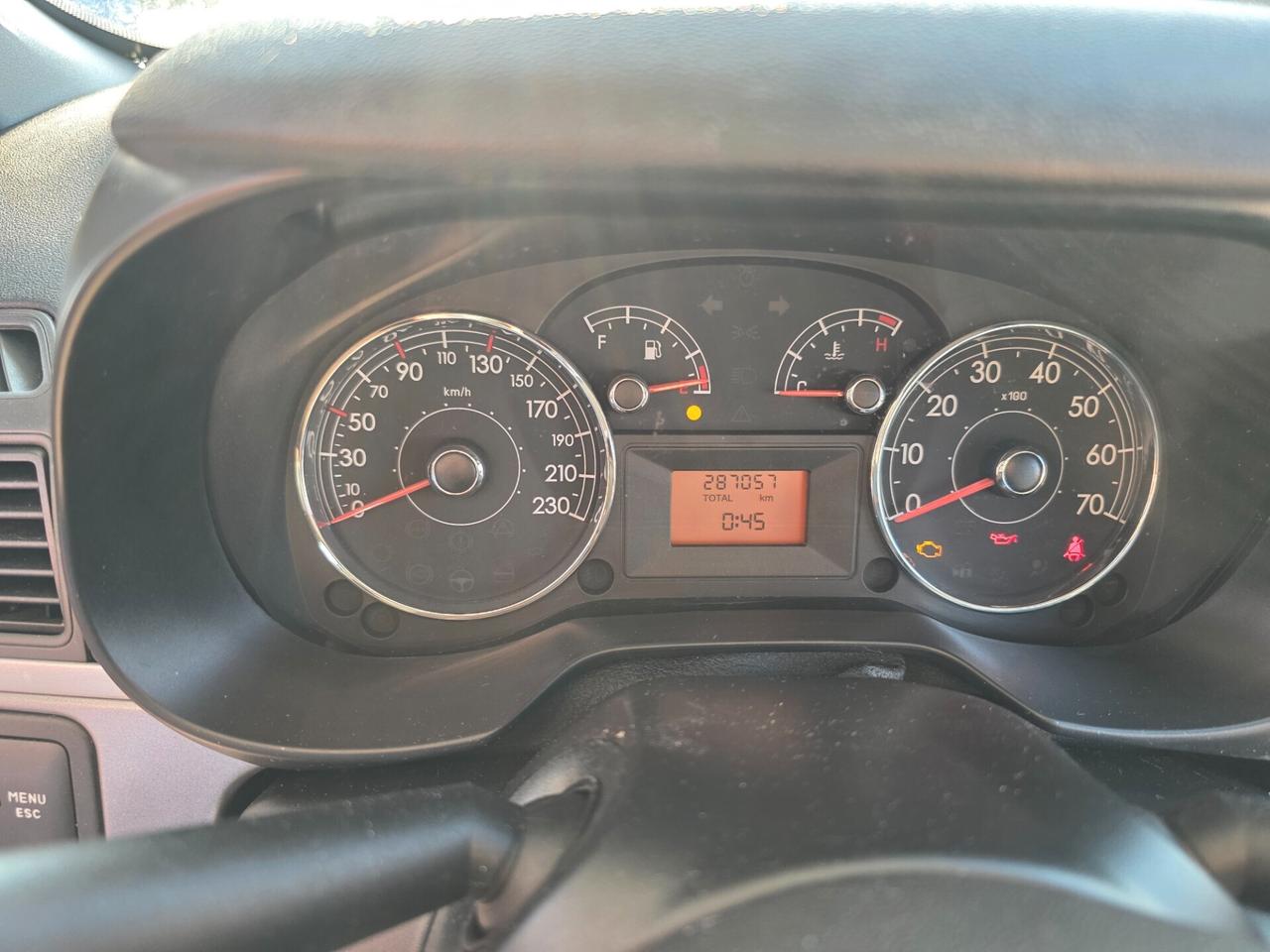 Fiat Qubo 1.3 MJT 75 CV Autocarro Van 4 posti con 287.000km
