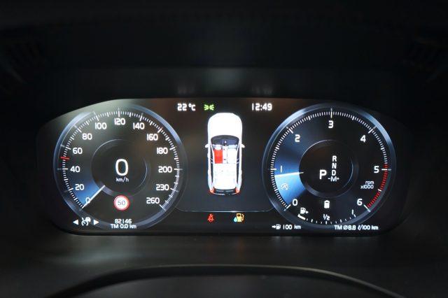 VOLVO XC60 B4 AWD Geartronic Inscription Ufficiale Certificat