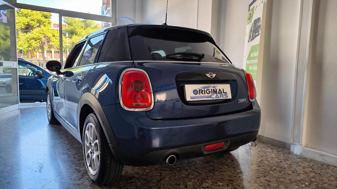 Mini 1.5 Cooper D Business 5 porte