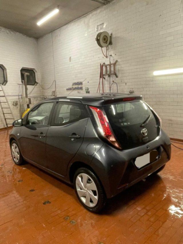 TOYOTA Aygo 1.0 VVT-i 69 CV 5 porte x-play