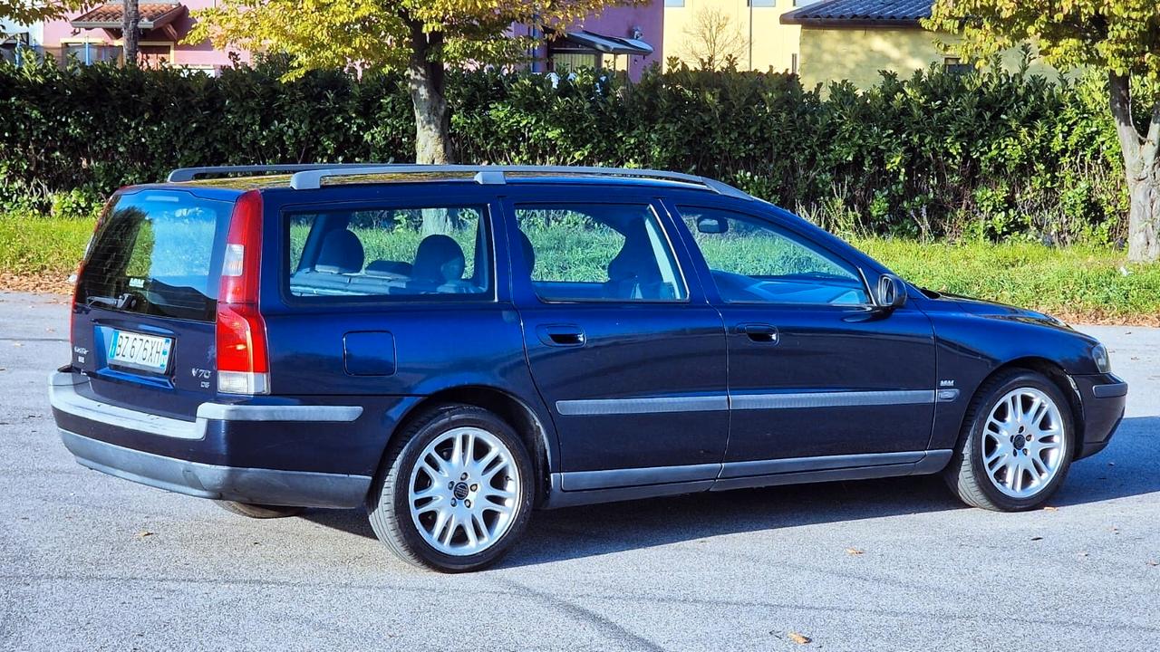 Volvo V70/XC70 V70 2.4 D5 20V cat