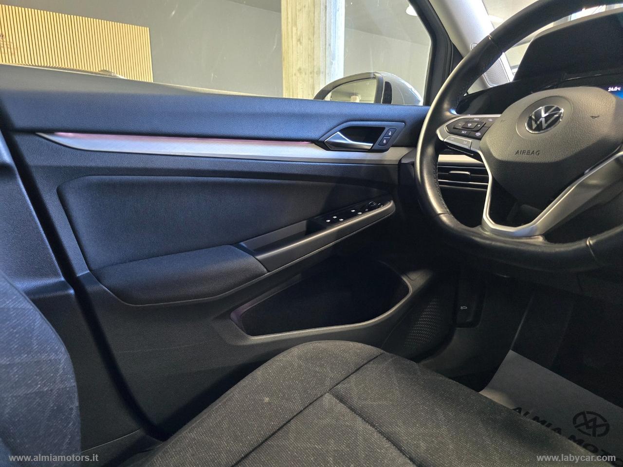 VOLKSWAGEN Golf 1.0 TSI EVO Life