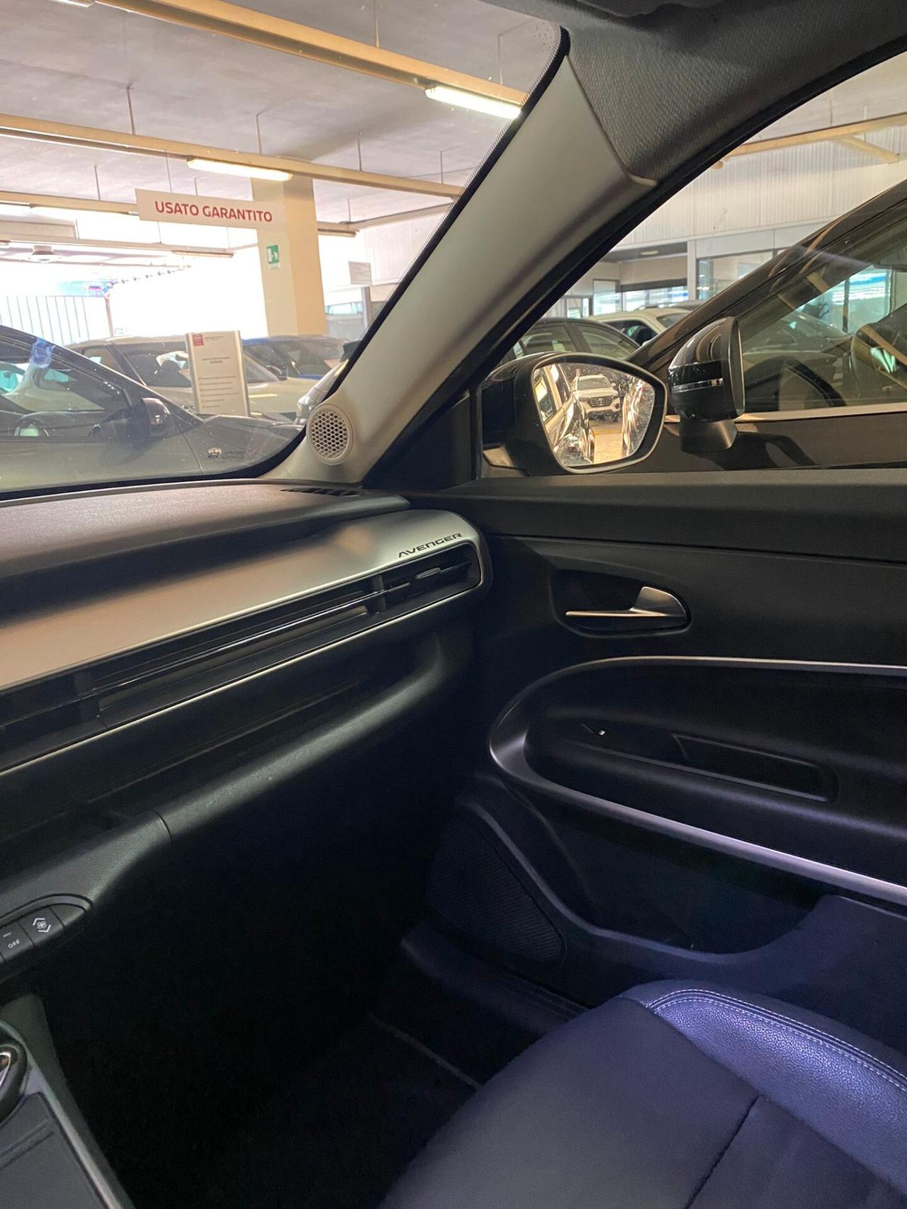 Jeep Avenger 1.2 Turbo 100 CV MHEV Summit