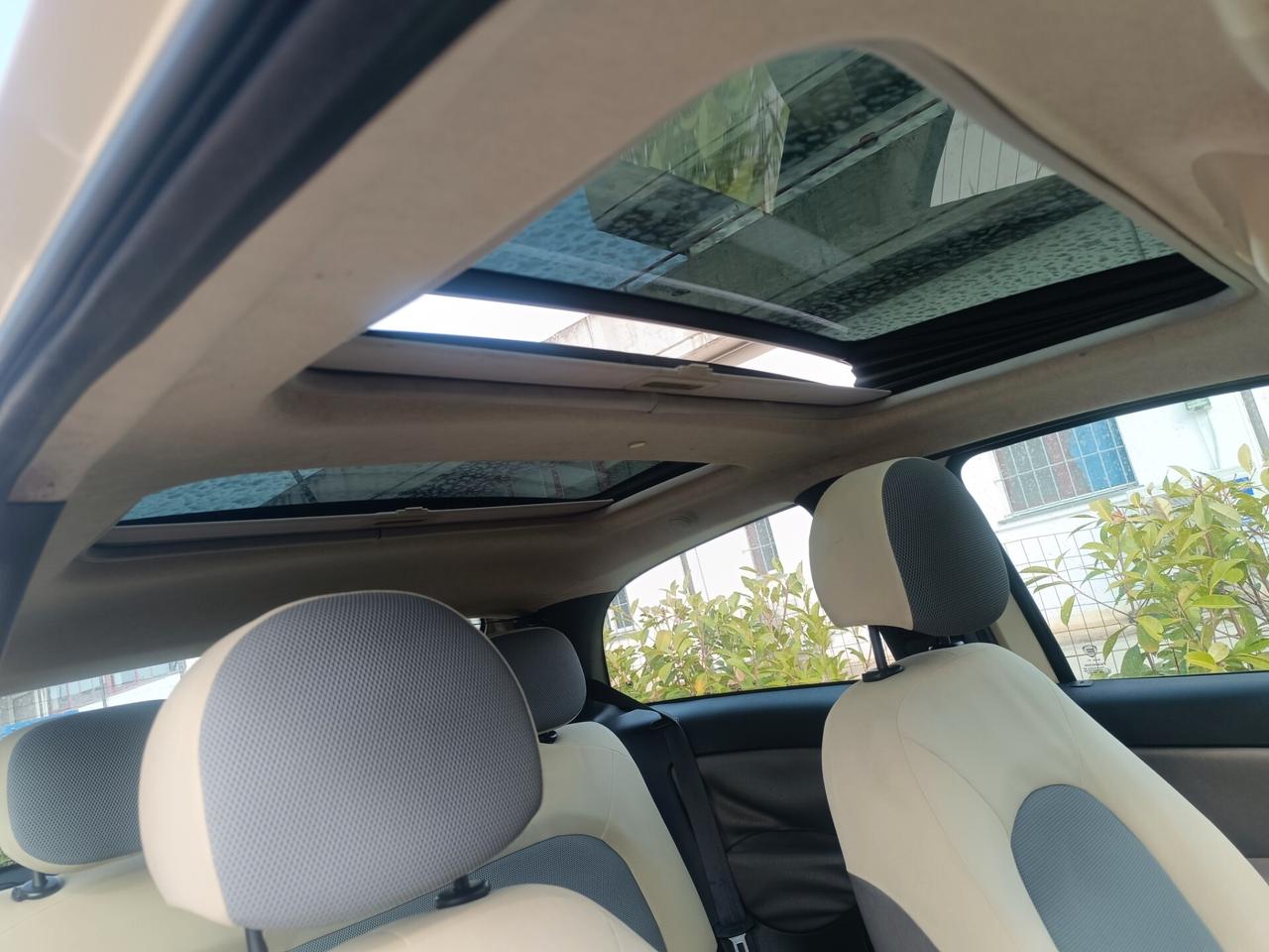 Lancia Ypsilon 1.2 benzina SOLAMENTE 93.000 KM