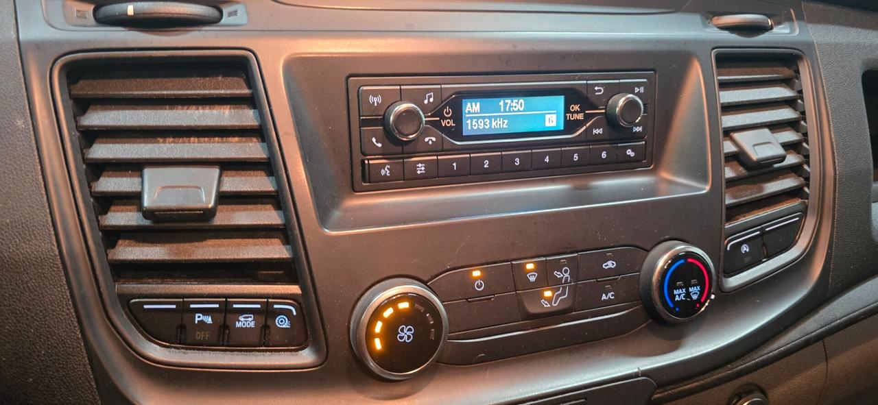 Ford Tourneo Custom 320 2.0 TDCi 130CV PC Trend