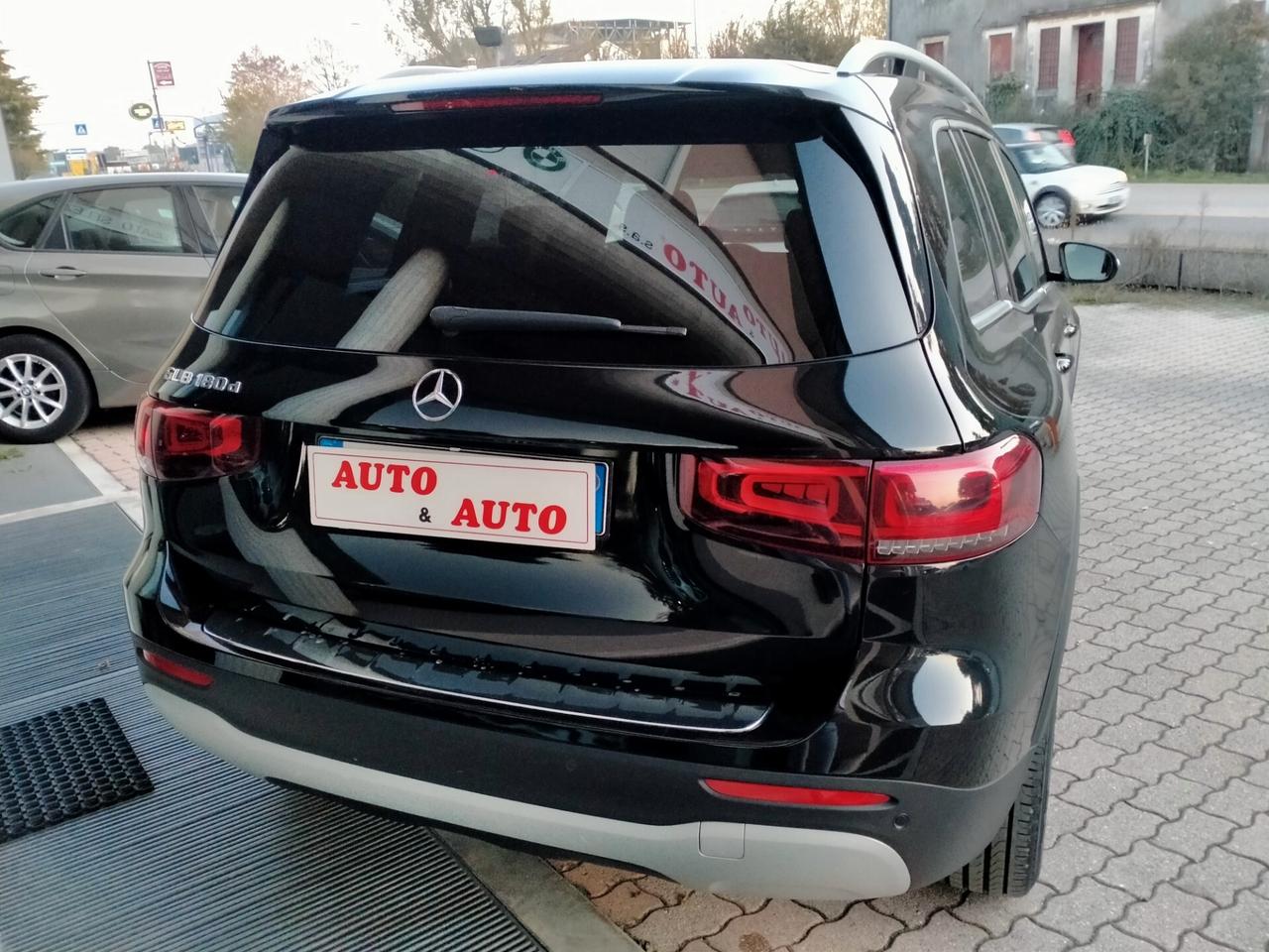 Mercedes-Benz GLB 180 D BUSINESS EXTRA 8MLED/SEDILI SPORT/DISPLAY MAXI