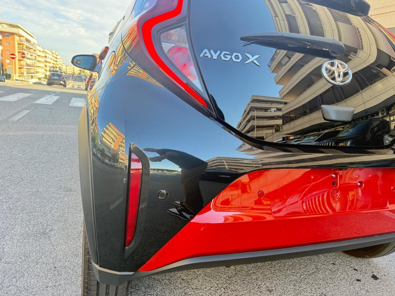 Toyota Aygo X 1.0 VVT-i 72 CV 5 porte Limited LED NAVI KAMERA PDC BLUETOOTH CERCHI 17