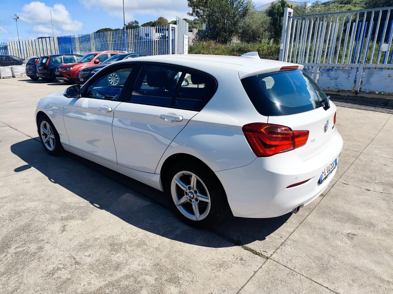 Bmw 116 116d 5p. Advantage