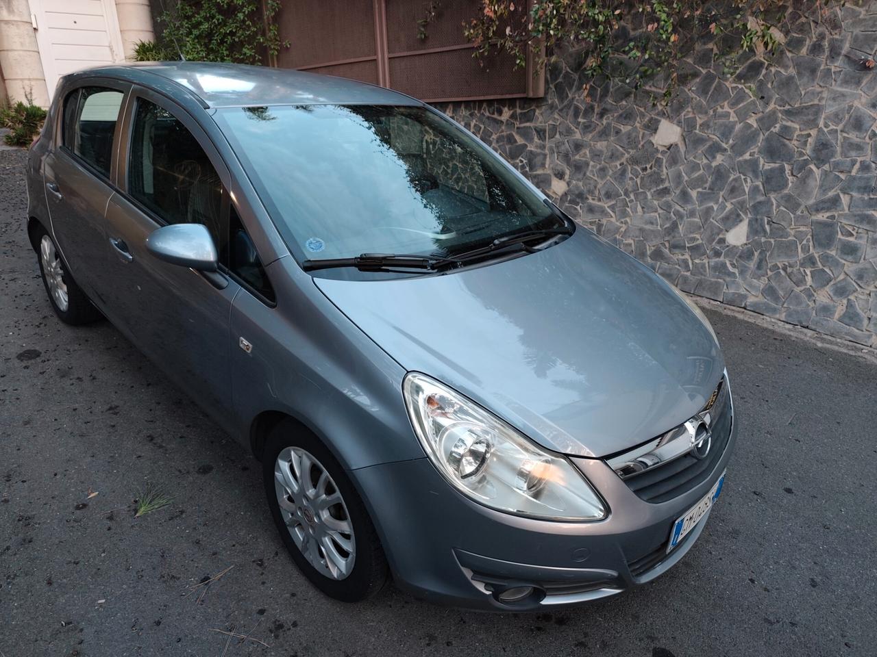 Opel Corsa 1.2 5 porte benzina