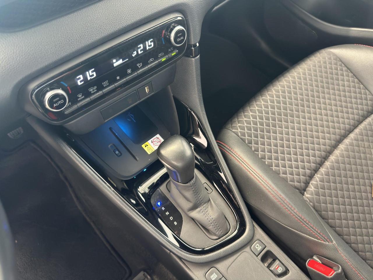 Toyota Yaris 1.5h Premiere