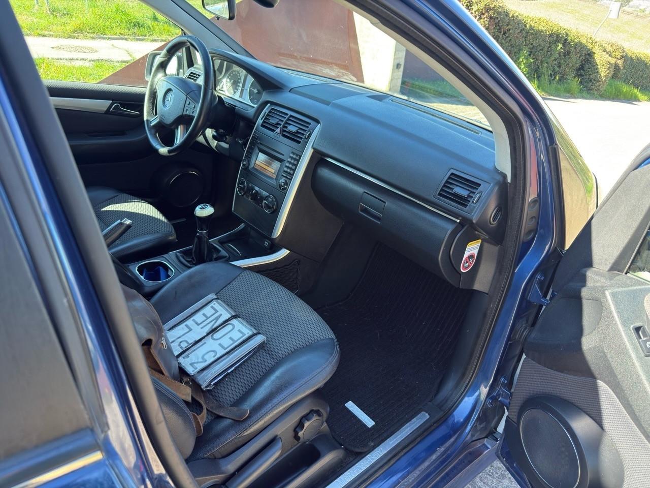 Mercedes-benz B 180 CDI BlueEFFICIENCY Premium