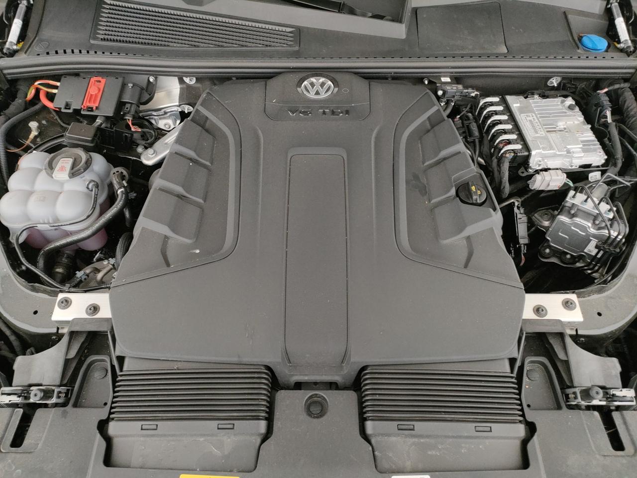 Volkswagen Touareg 3.0 v6 tdi scr elegance 231cv auto