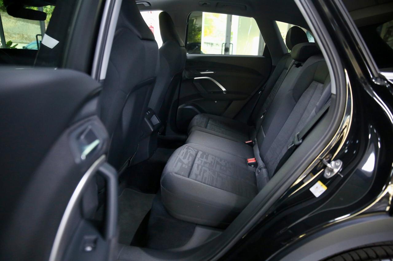 Audi Q5 Business TDI quattro 204 cv mhev+ S tronic