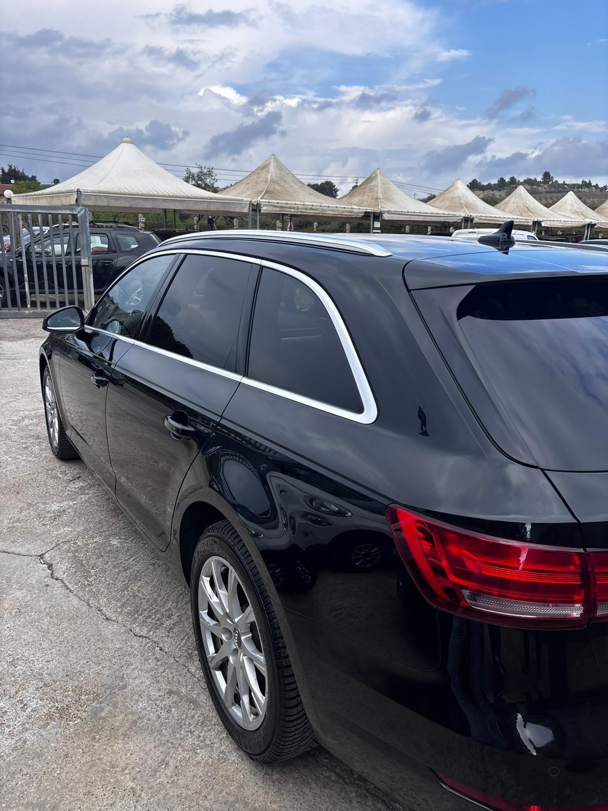 Audi A4 Avant 2.0 TDI 122 CV S tronic line edition