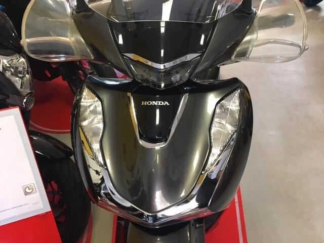 Honda SH 150 ABS + TCS