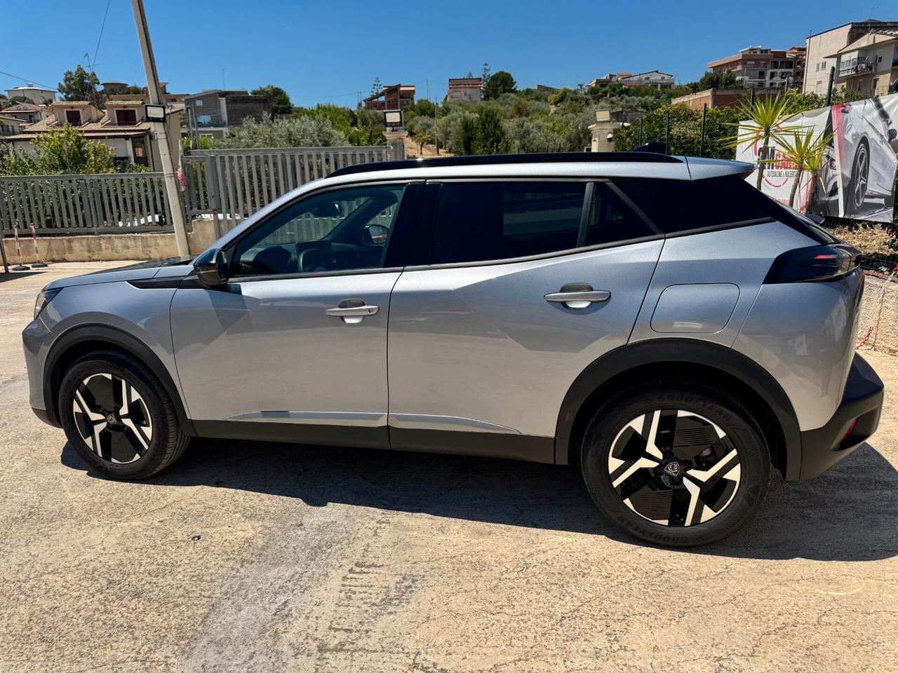 Peugeot 2008 PureTech 100 S&S Allure