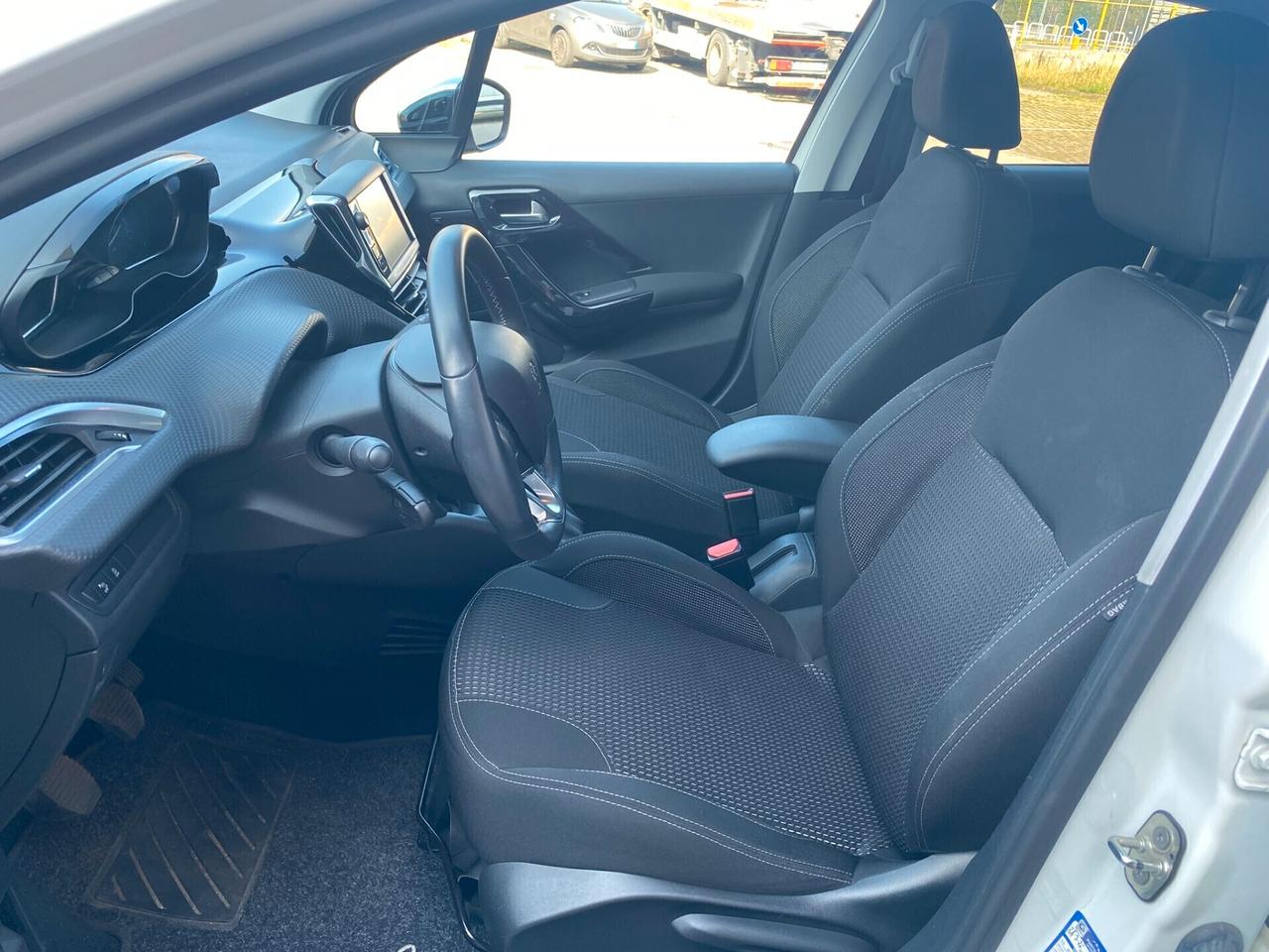 Peugeot 208 PureTech 82cv Allure - PERFETTA !!!