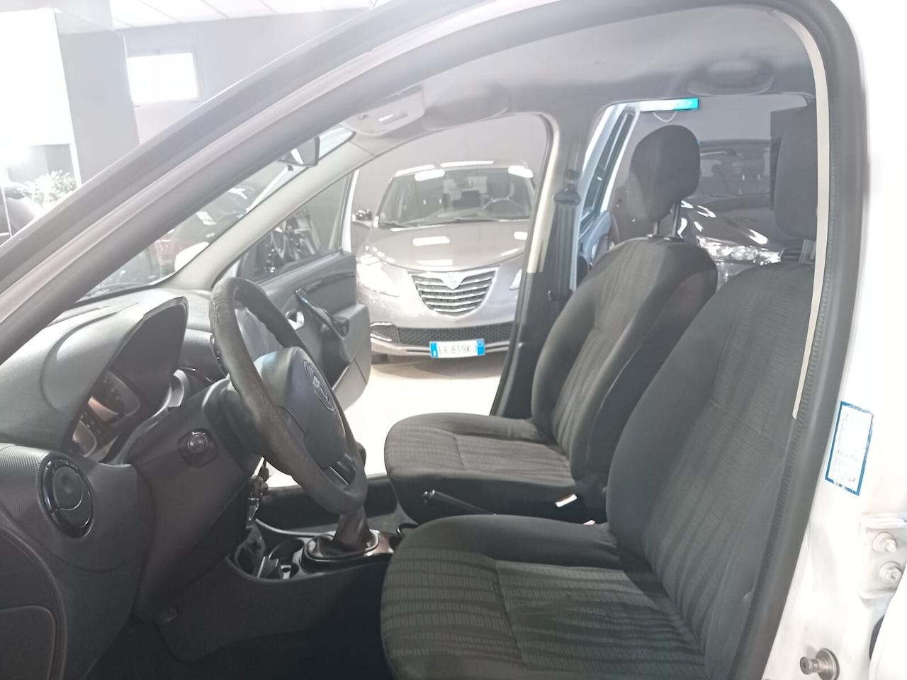 Dacia Duster 1.6