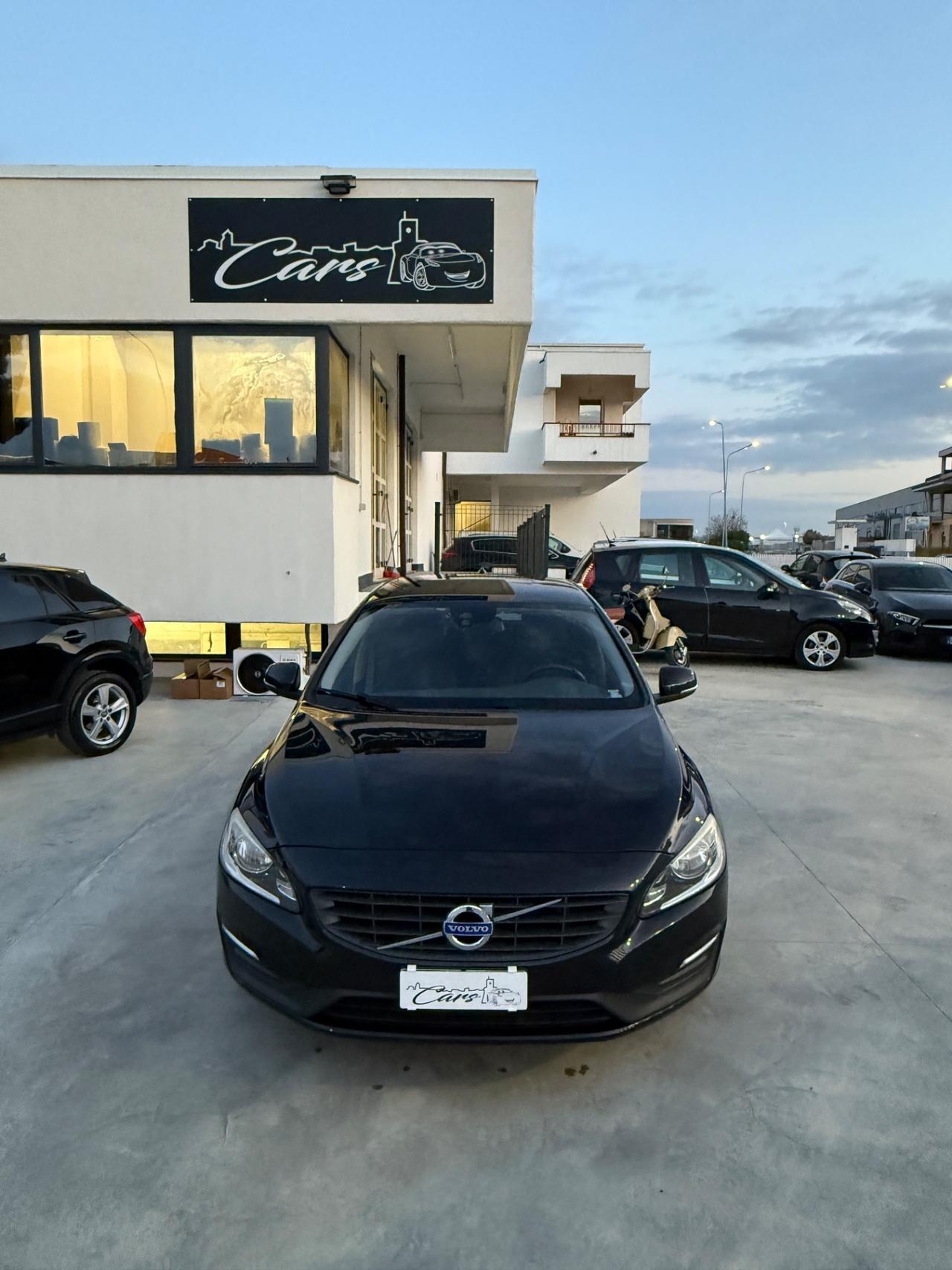 Volvo V60 D5 Geartronic Momentum