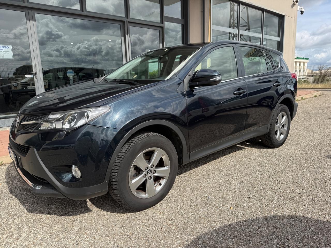 Toyota RAV 4 RAV4 2.0 D-4D 2WD my14"