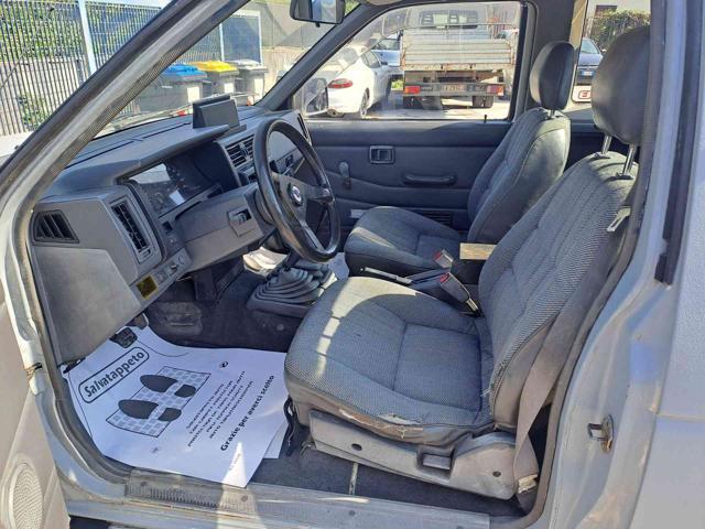 NISSAN King Cab 2500 4x4