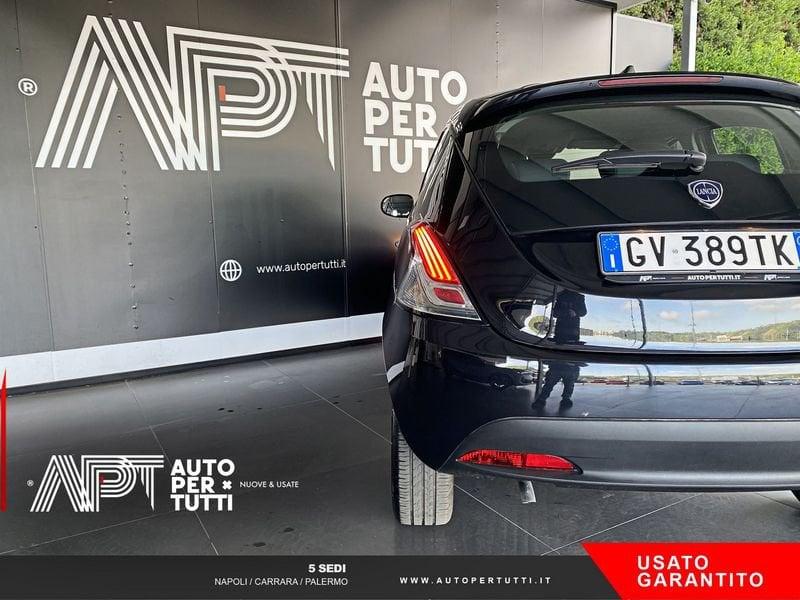 Lancia Ypsilon Ypsilon 1.0 firefly hybrid Silver Plus s&s 70cv