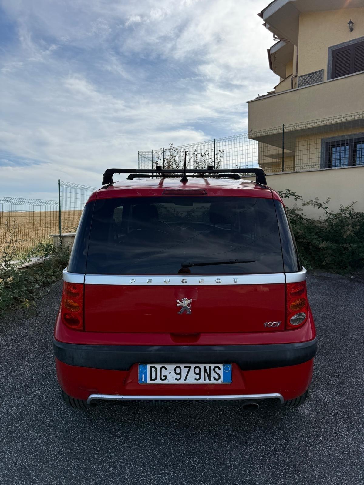 Peugeot 1007 1.4 Happy