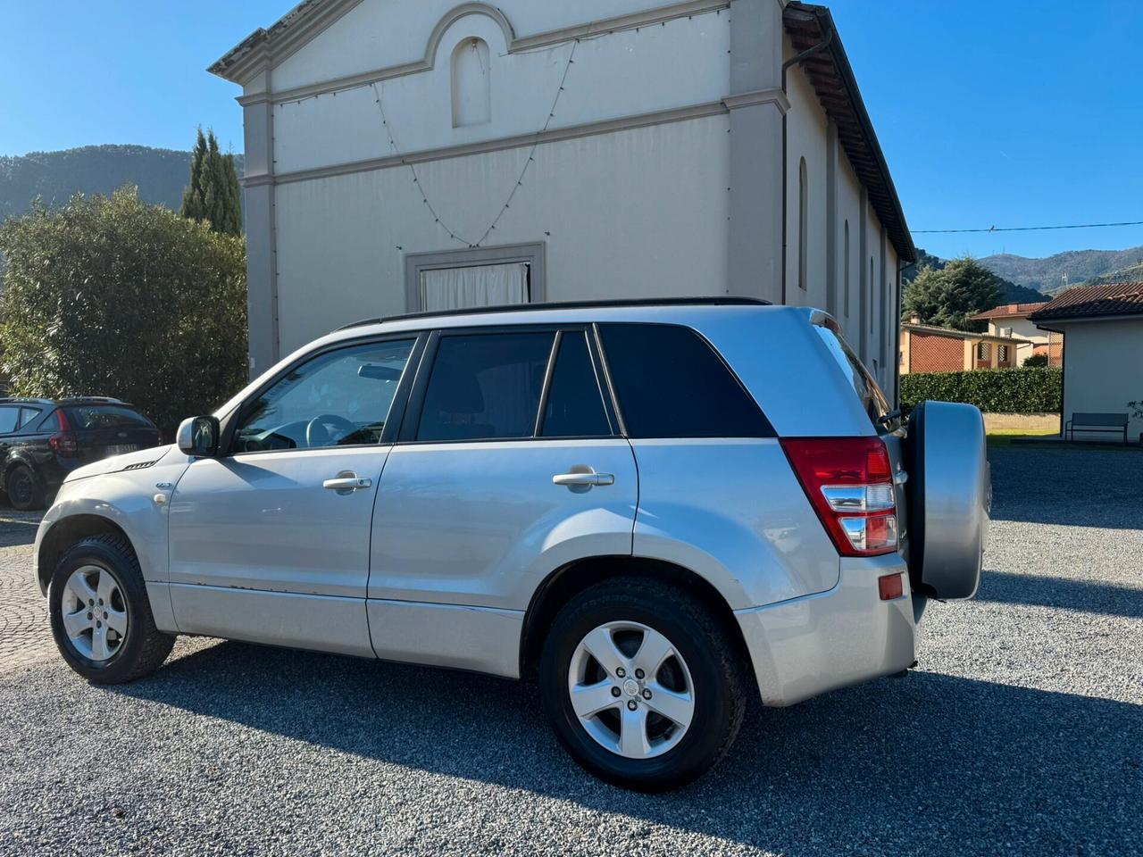 Suzuki Grand Vitara 1.9 DDiS 5 porte