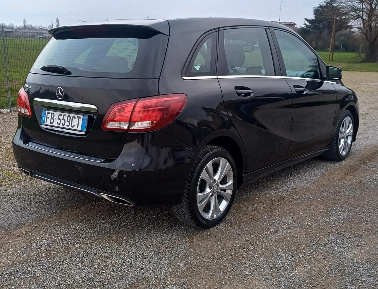 Mercedes-benz B 180 B 180 d Automatic Premium