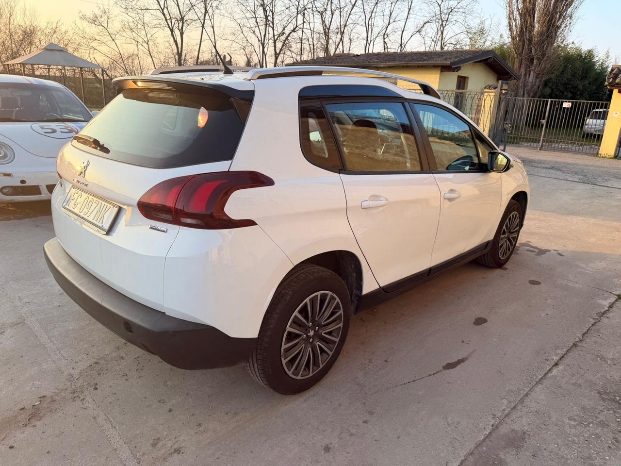 Peugeot 2008 PureTech 82 Active