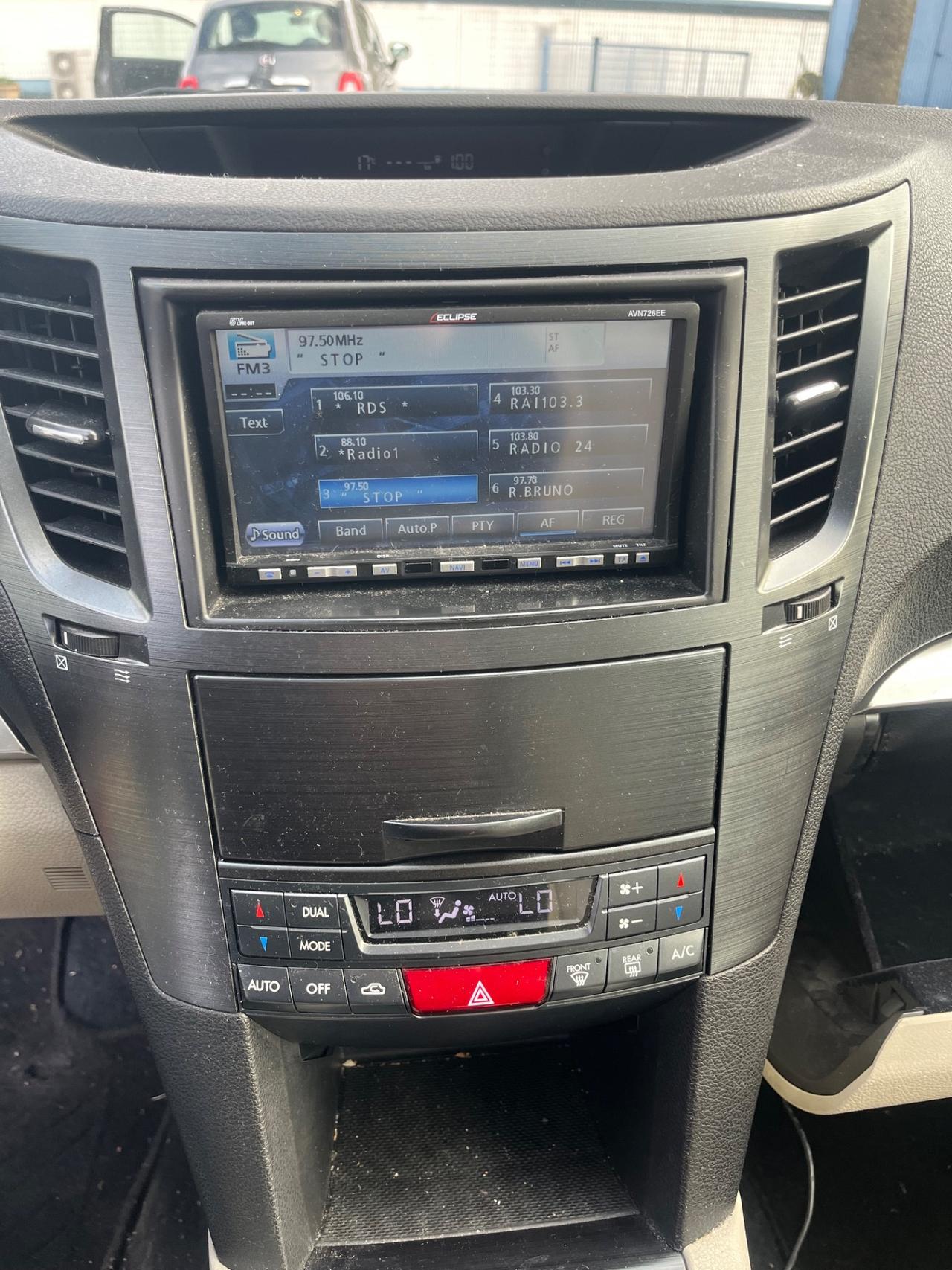 Subaru OUTBACK 2.0D AWD Trend Leather (peoblema albero a camme )