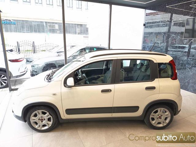 FIAT Panda 1.0 FireFly S&S Hybrid Garmin