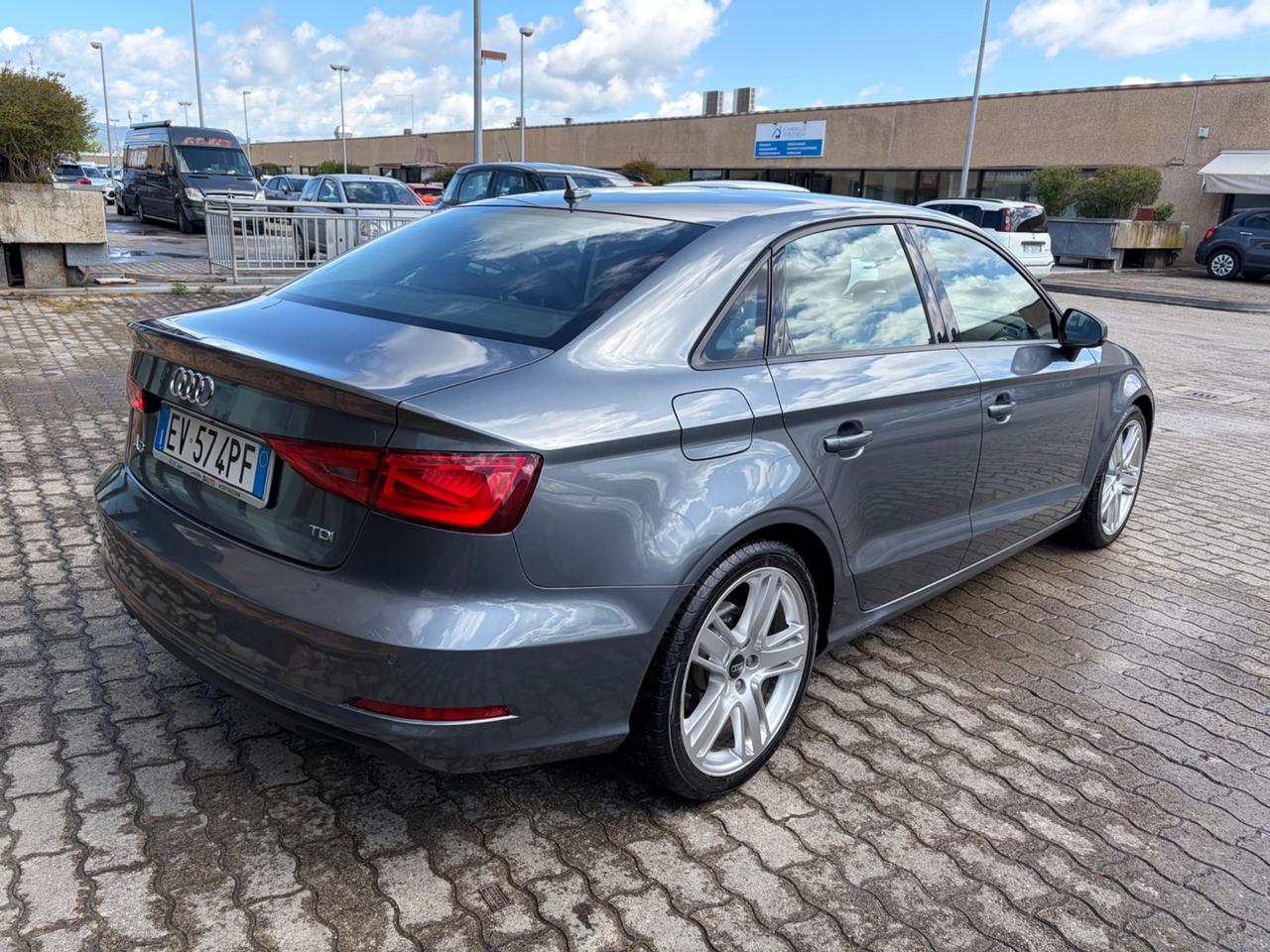 Audi A3 Sedan 2.0 TDI clean diesel Ambition