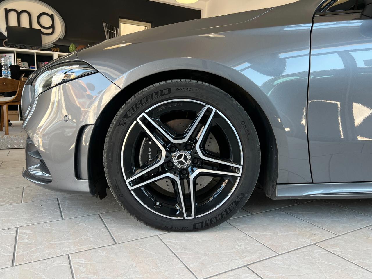 Mercedes-benz A 220 d Premium AMG 190CV