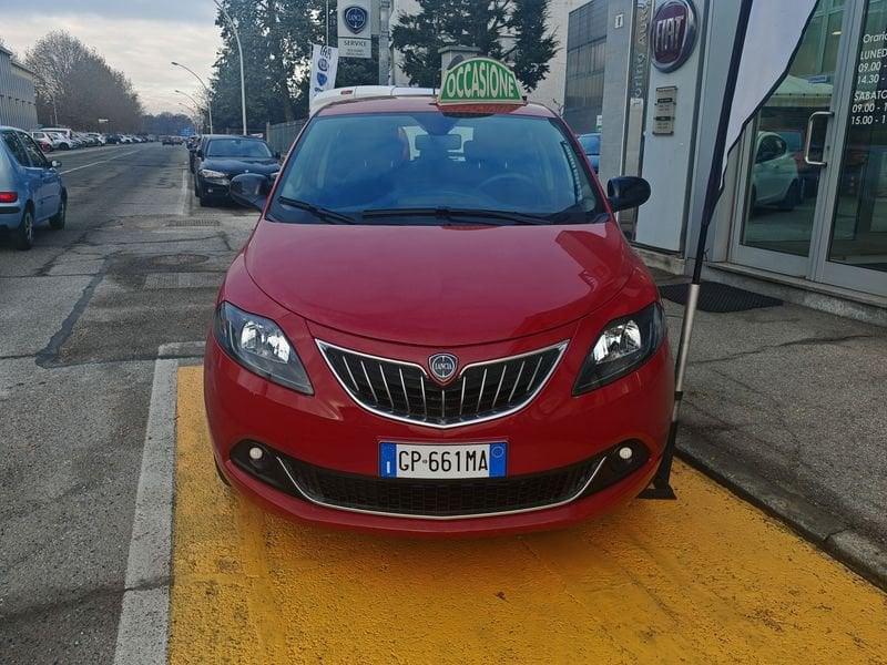 Lancia Ypsilon 1.0 FireFly 5 porte S&S Hybryd Gold