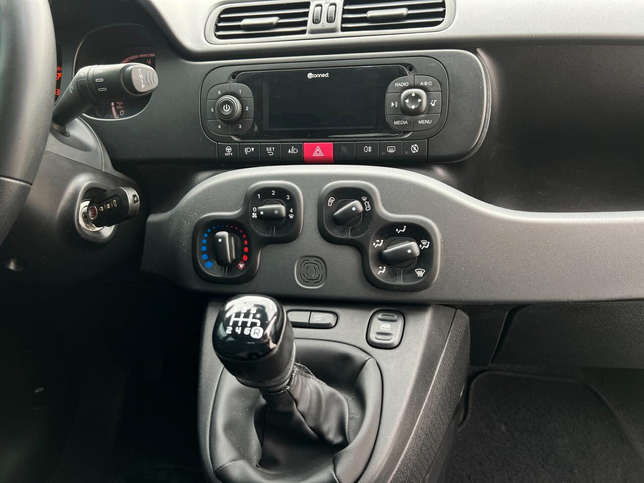 Fiat Panda 1.0 70 cv s&s STREET HYBRID ITALIANA 5p.ti