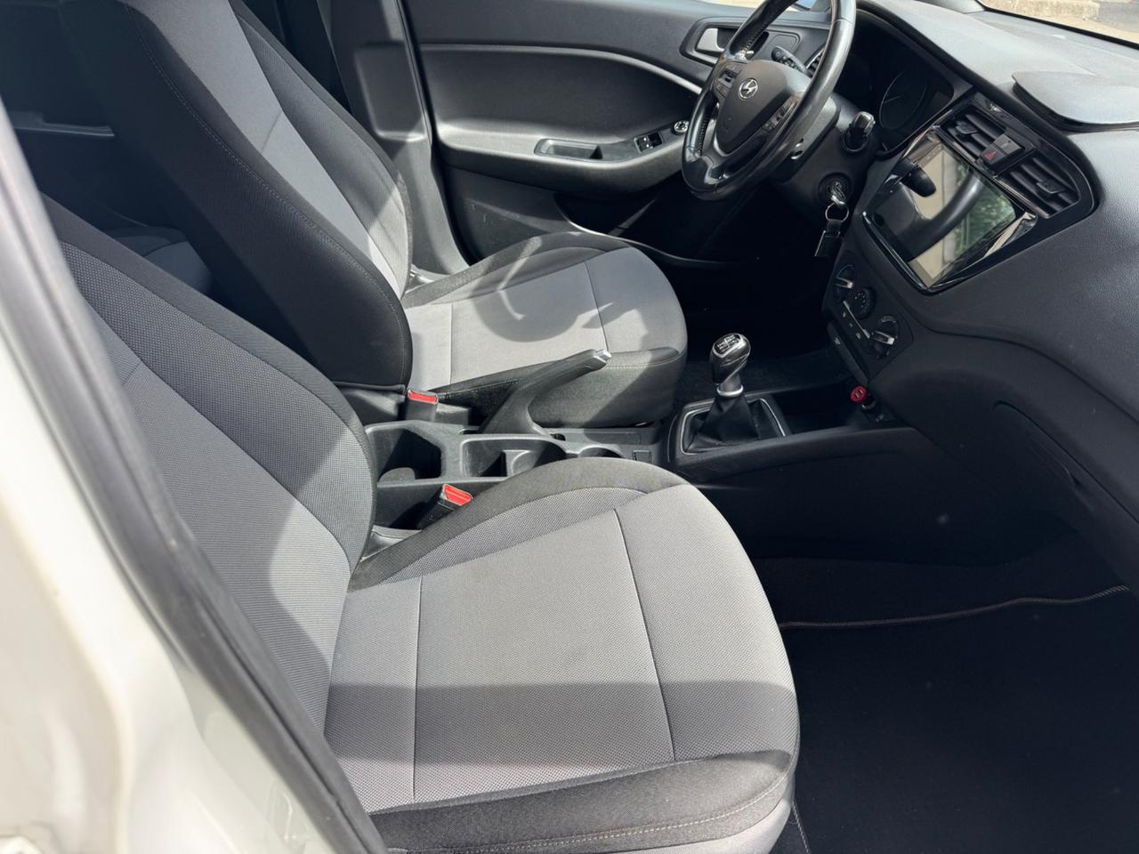 Hyundai i20 1.1 CRDi 12V 5 porte Comfort