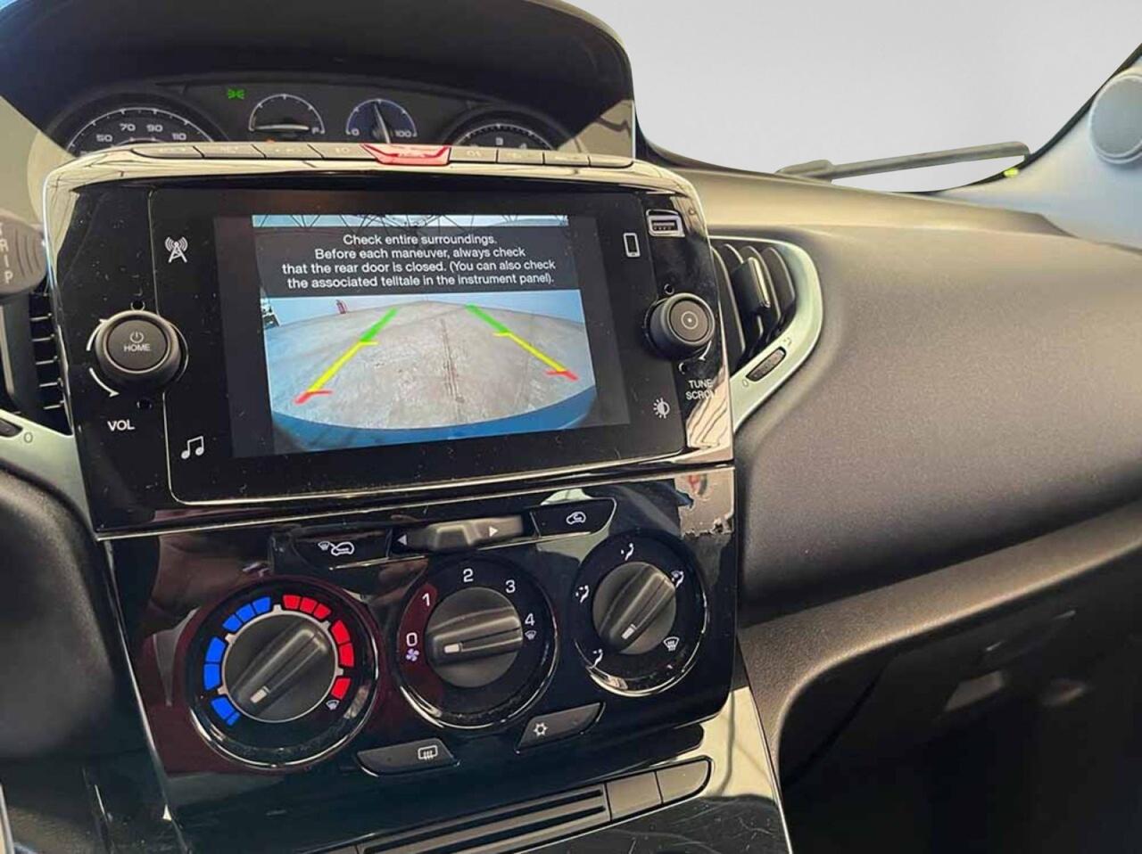 LANCIA Ypsilon III 2021 - Ypsilon 1.0 firefly hybrid Gold Plus s&s 70cv 5p.ti